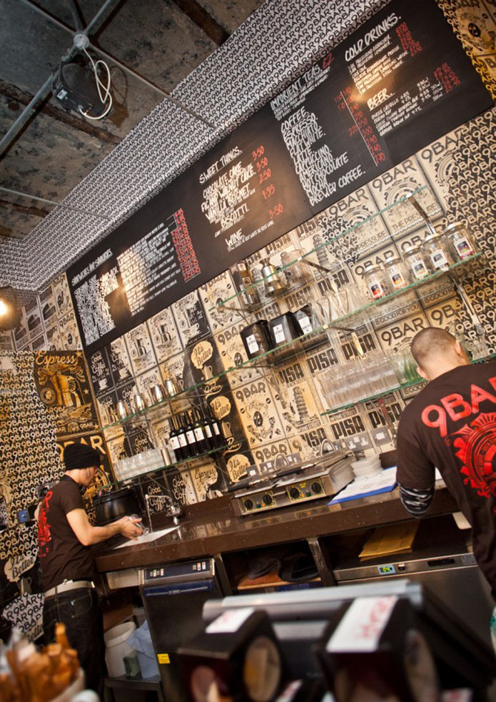 Впечатляющий интерьер бара 9 Bar Coffee в Лондоне