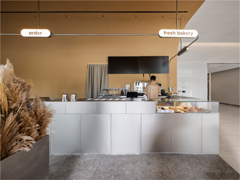 Барная стойка со стеклянными витринами PIMS café