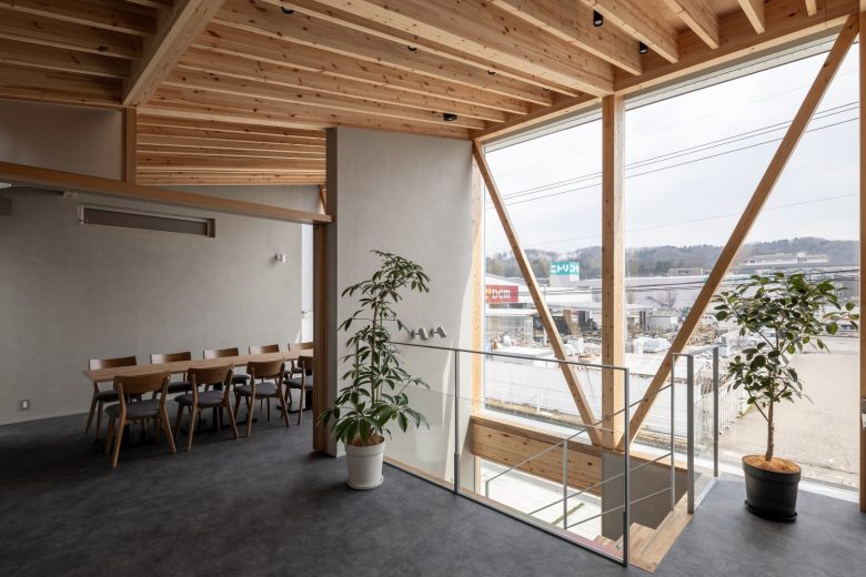 Кафе от toit-design + Kazuto Nishi Architects
