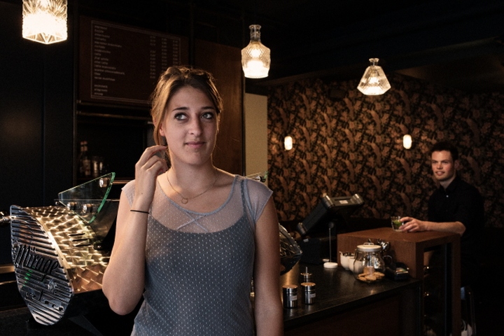 Подвесные светильники кофейни Roast в Нидерландах