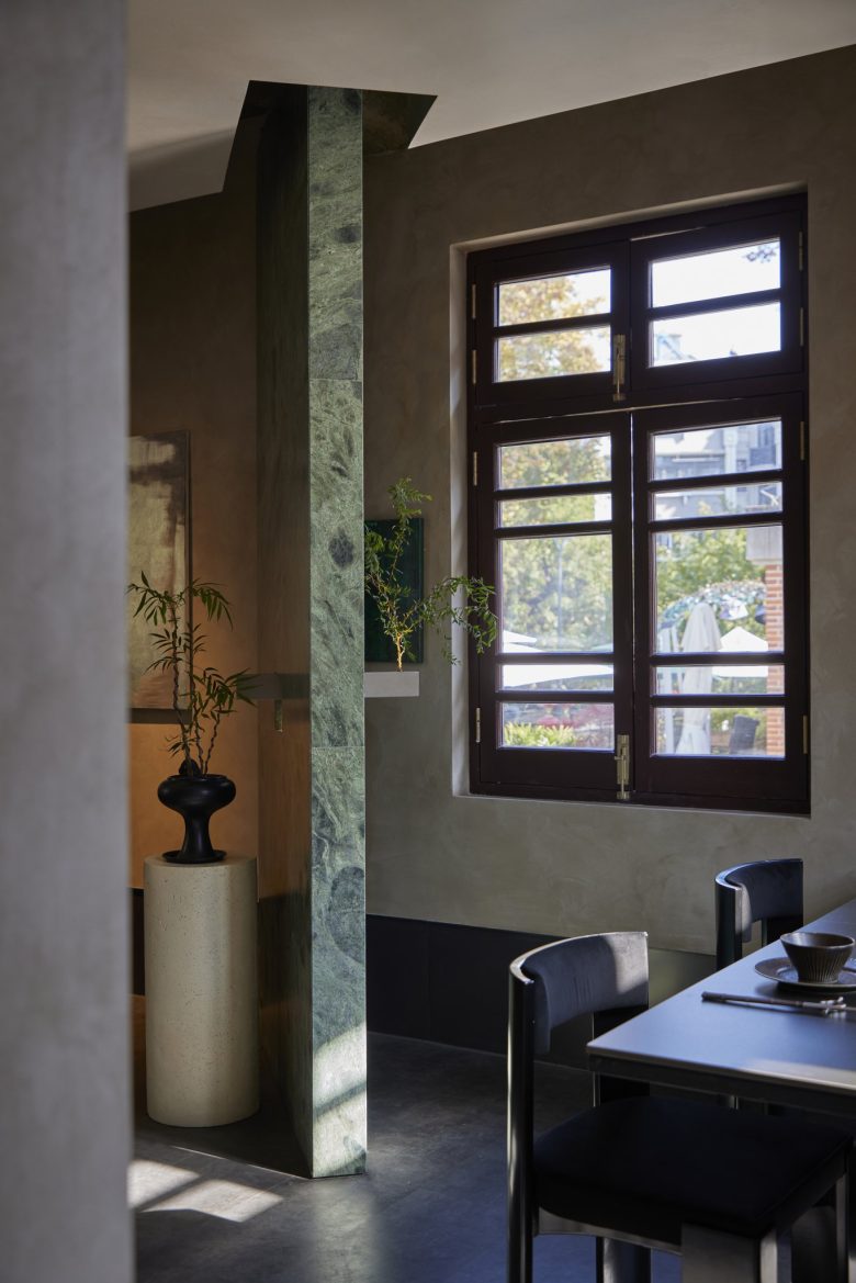 Ресторан Conglong от Studio8 Architects