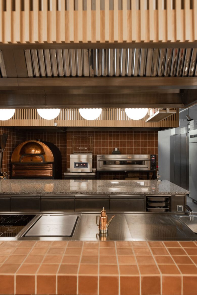 Деталь вытяжки и печей Pizza Academy Bidfood