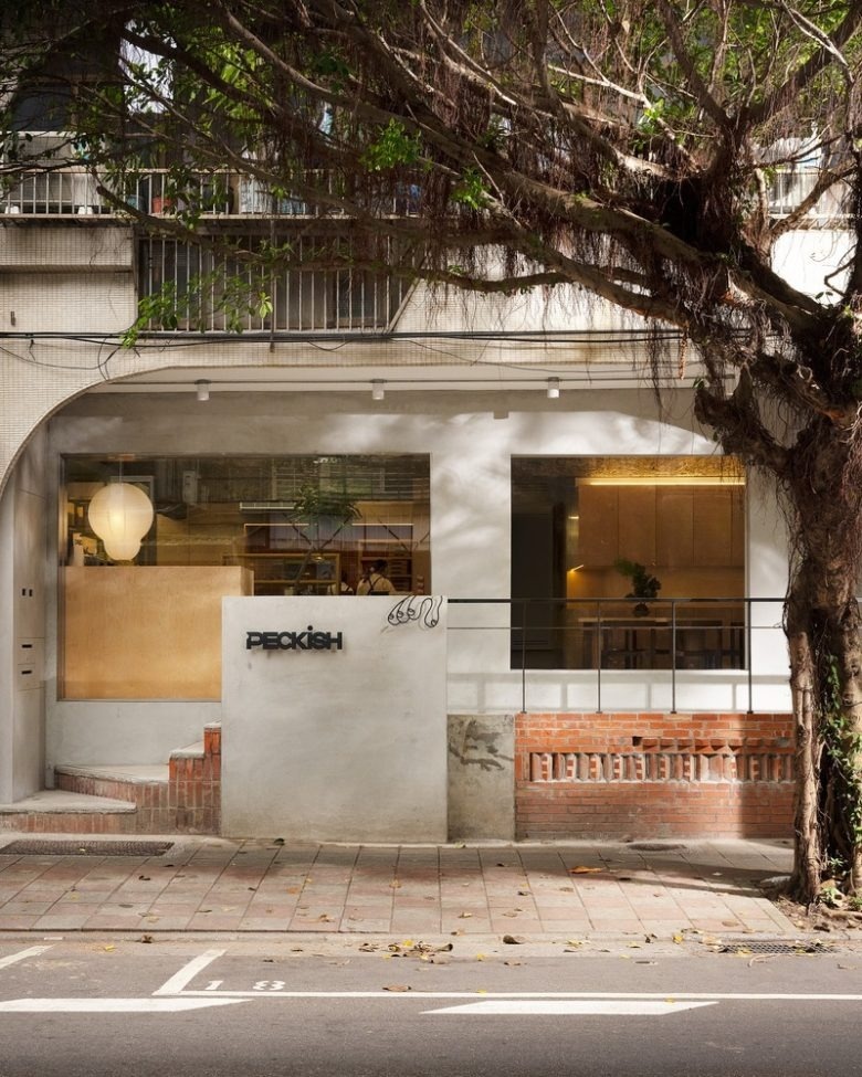 Фасад здания Peckish Bakery