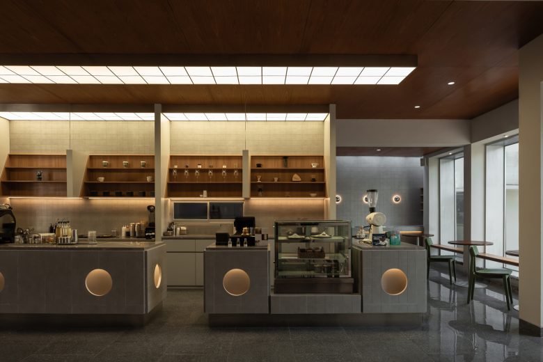 Hibrew Coffee and Cuisine от Simpul Studio