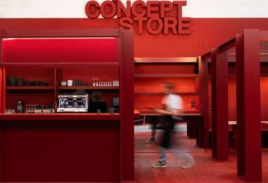 Красная стойка с баром Vibra Caffé + Concept Store