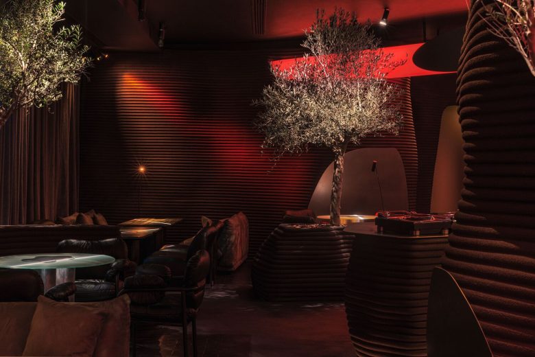 MYATA Platinum Lounge и ресторан