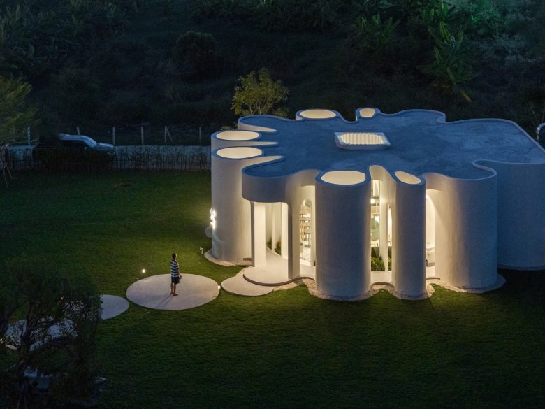 Ночной вид с подсветкой Curvy Dining