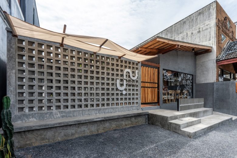 Общий вид фасада Bun Pastry & Beverages