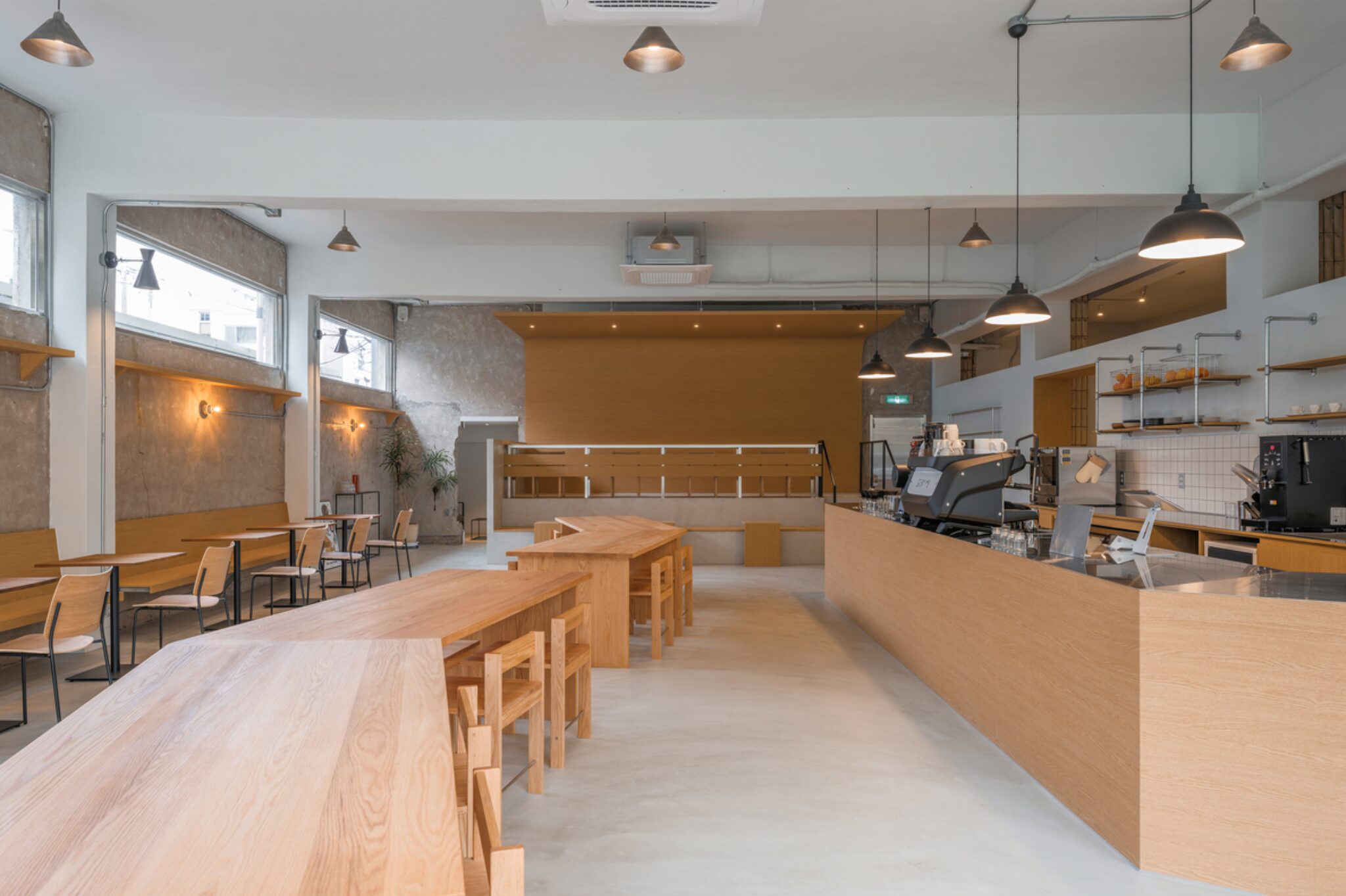 Общий вид кофейни с барной стойкой space timefill Coffee Shop