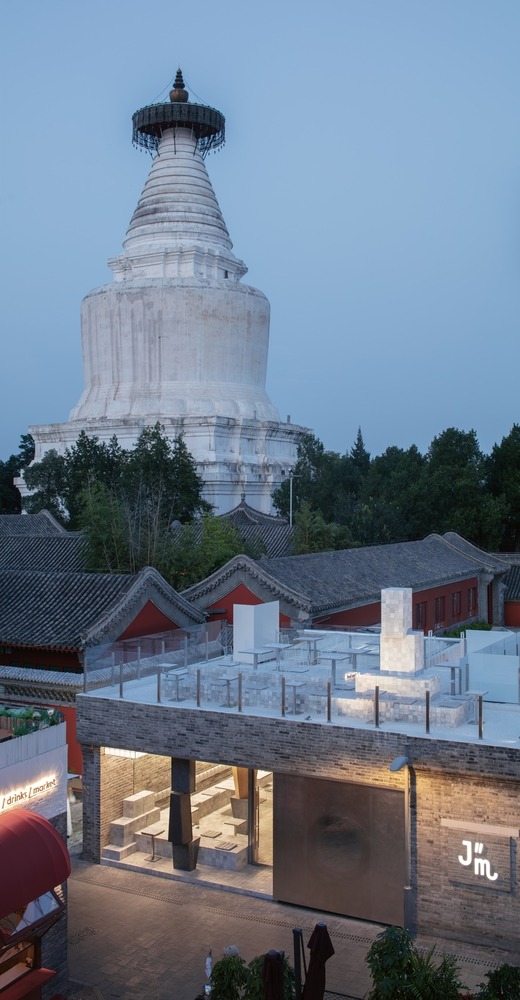 Общий вид комплекса и террасы JM Café