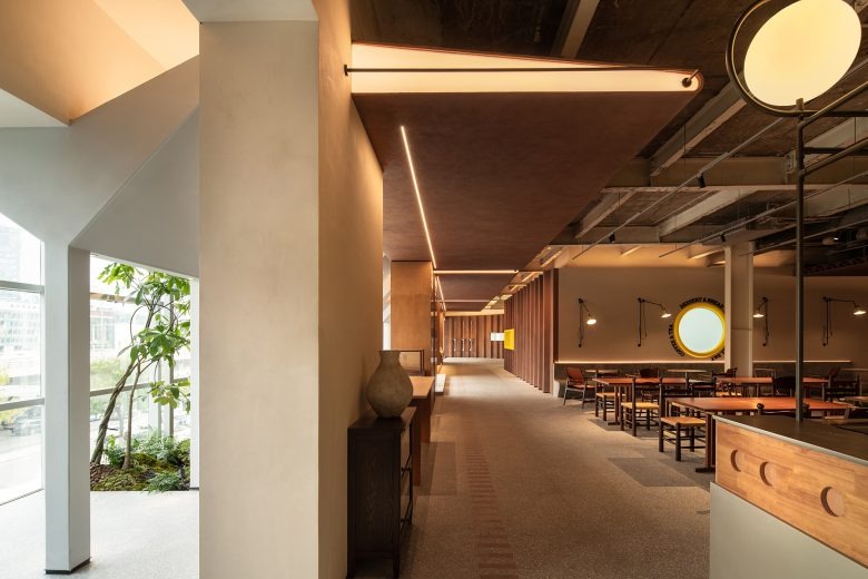 Открытая зона с посадкой и круглым зеркалом Tiana Factory