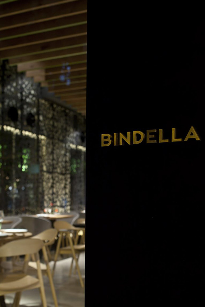 Надпись на стене ресторана Bindella Osteria & Bar в Тель-Авиве