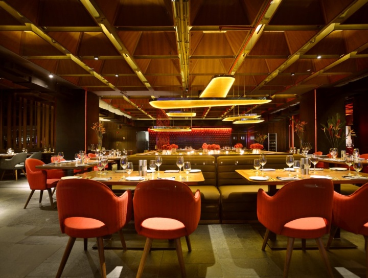 Чудесный дизайн интерьера ресторана The Tower Kitchen в Индии