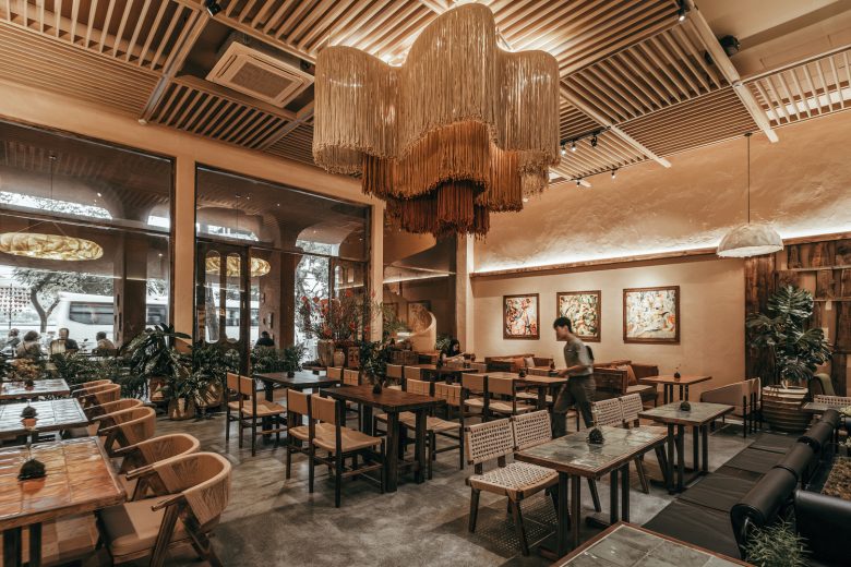 ThiLa Bistro & Café в Дананге