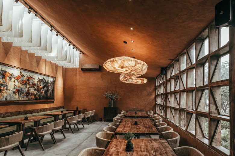 ThiLa Bistro & Café в Дананге