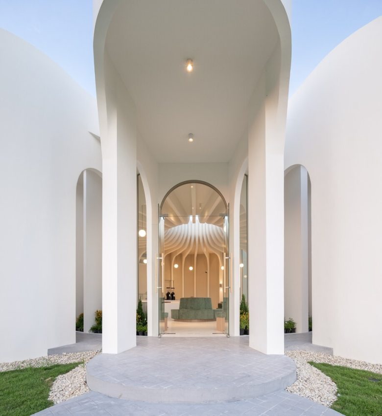 Входная группа с арками Curvy Dining