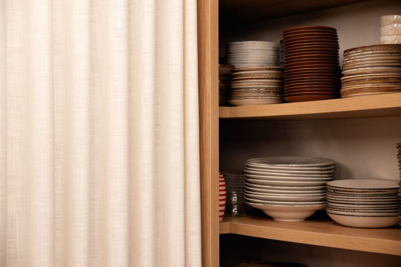 Зона хранения посуды Pizza Academy Bidfood