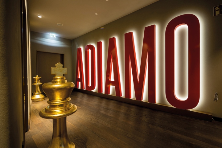Выразительное оформление интерьера ночного клуба Adiamo от студии Kitzig Interior Design – Architecture Group