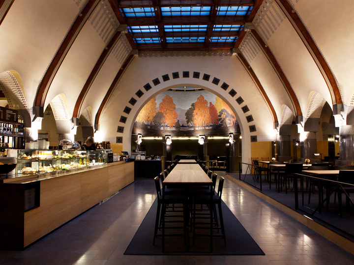Удивительная архитектура здания кафе Aschan Jugend в Финляндии