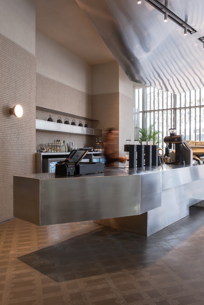 барная стойка Como Lounge Cafe вид слева