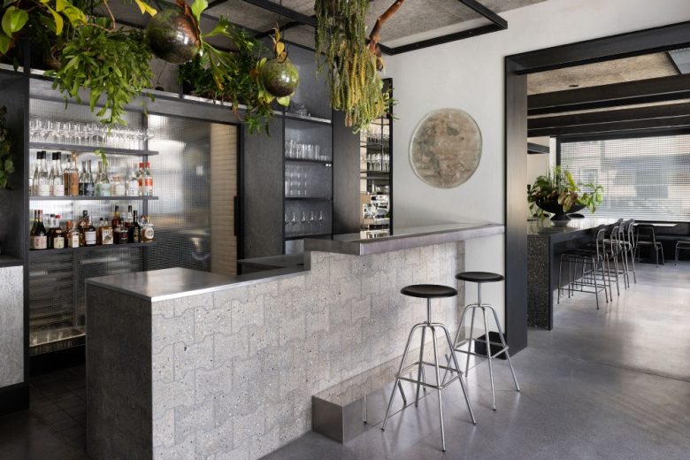 барная стойка и витрина Kramer Restaurant