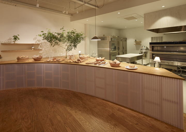 Современный интерьер пекарни Bread Table