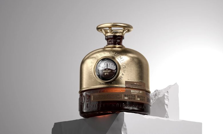 бронзовая бутылка с виски на подставке 9¾ by Constantin Bolimond