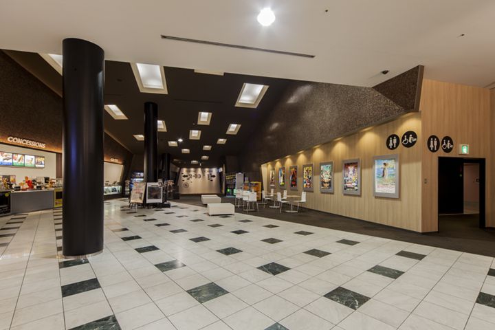 Впечатляющий интерьер кинотеатра Cineplex