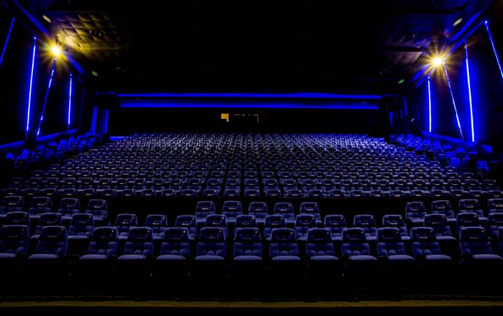 Невероятный интерьер кинотеатра IMAX Cinepax