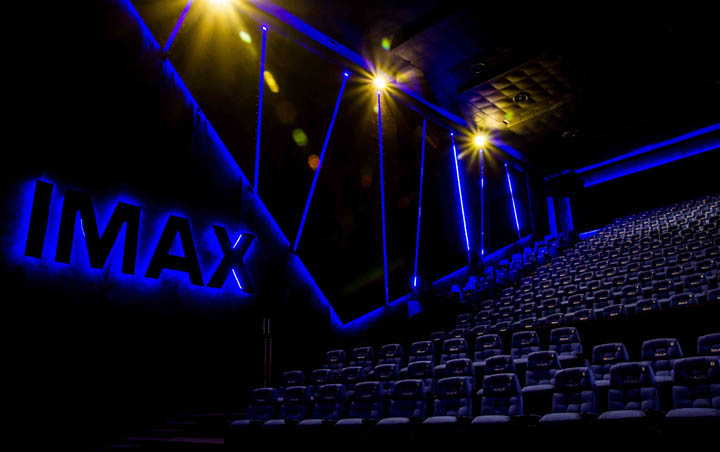 Изумительный интерьер кинотеатра IMAX Cinepax