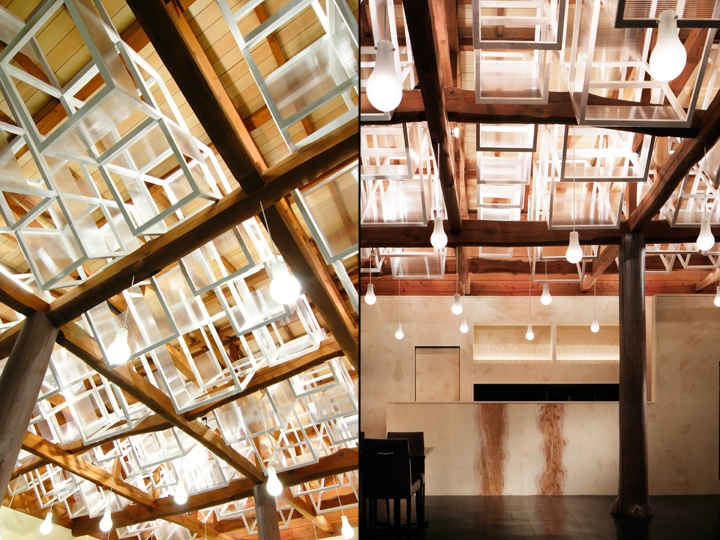 Затейливые конструкции в дизайне потолка ресторана в Китае - потолок с двух ракурсов