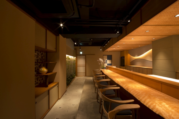 Очаровательный дизайн интерьера ресторана Oryouri Horikawa в Японии