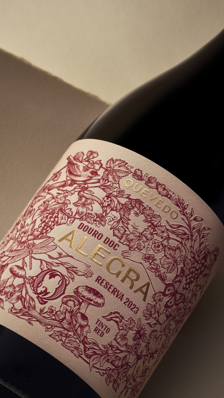 этикетка красная Quevedo Alegra