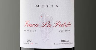 этикетка с названием Finca La Pedrita