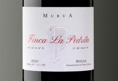 этикетка с названием Finca La Pedrita