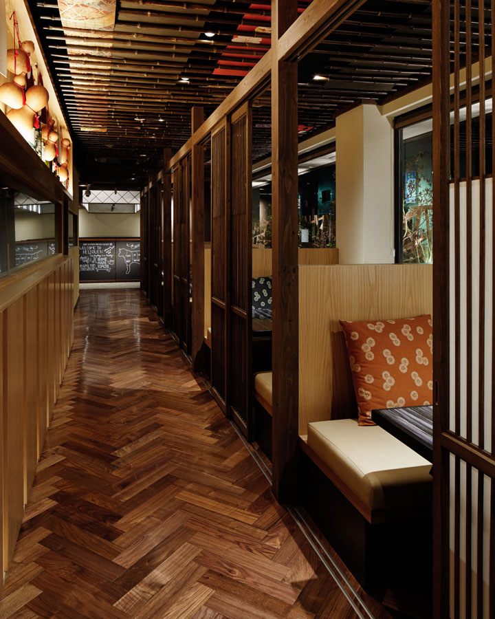 Интересный дизайн японского ресторана Heijouen yakiniku от студии HaKo Design
