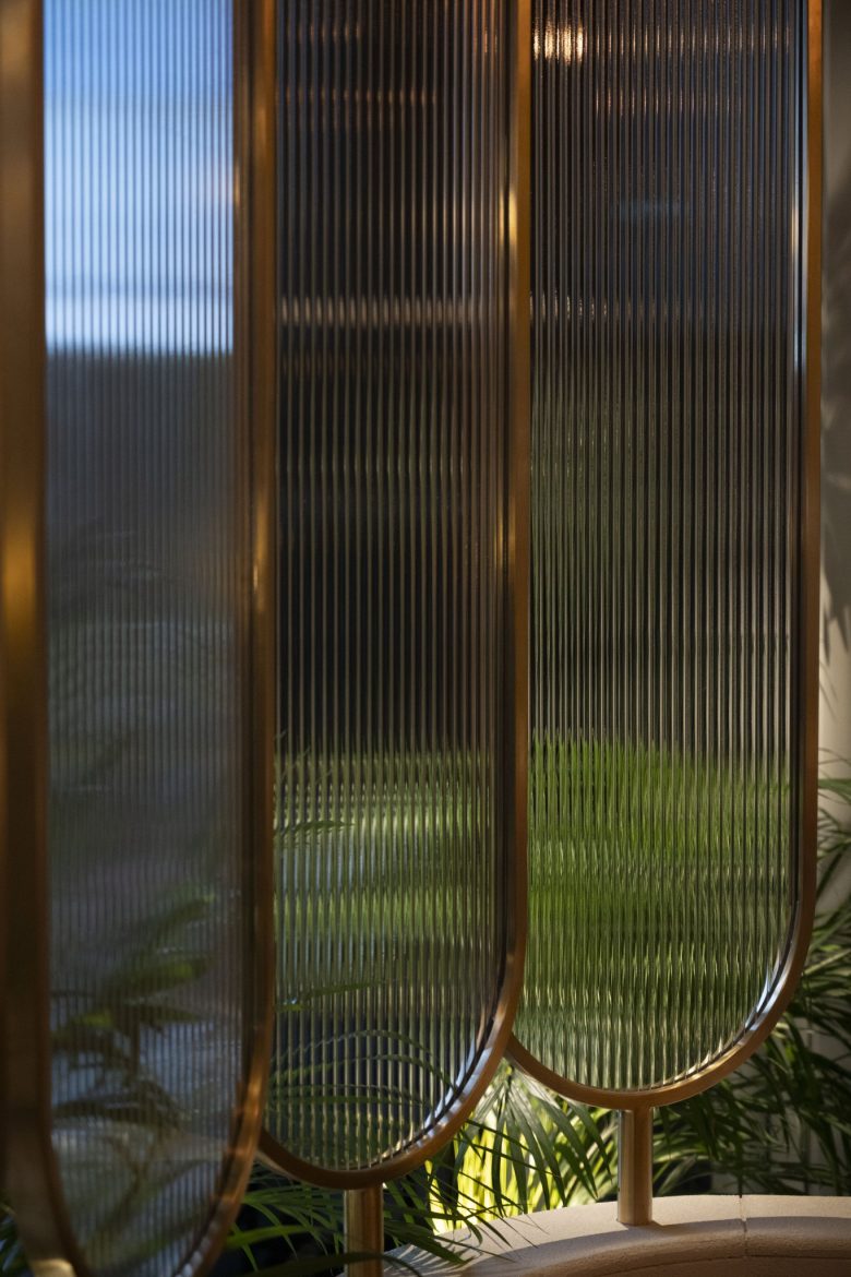 интерьерная перегородка Jones Social в Дубае