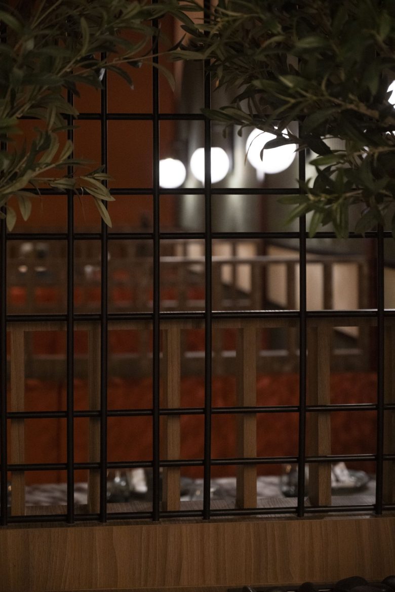 интерьерная перегородка Jones Social в Дубае