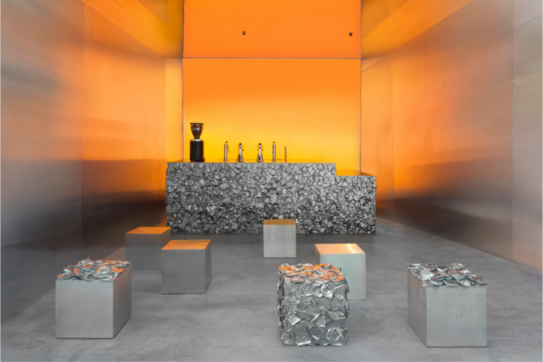 каменная стойка Café Nuances