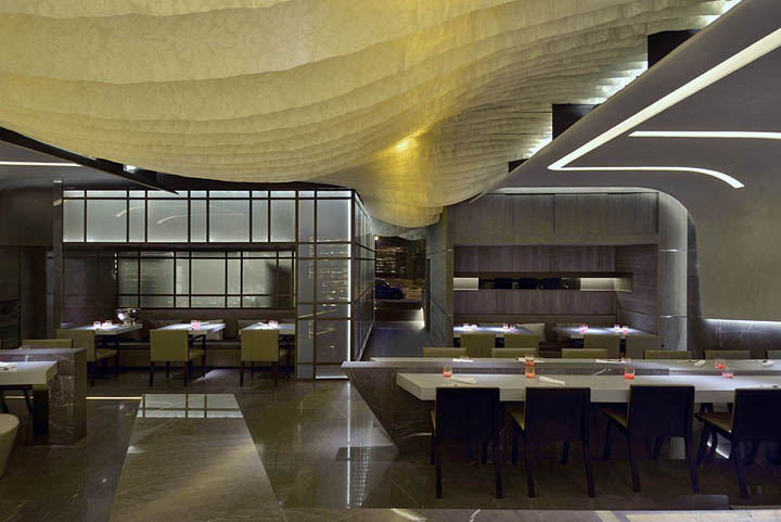 Яркий интерьер ресторана KBK от студии GBCAA Architects в Мадриде