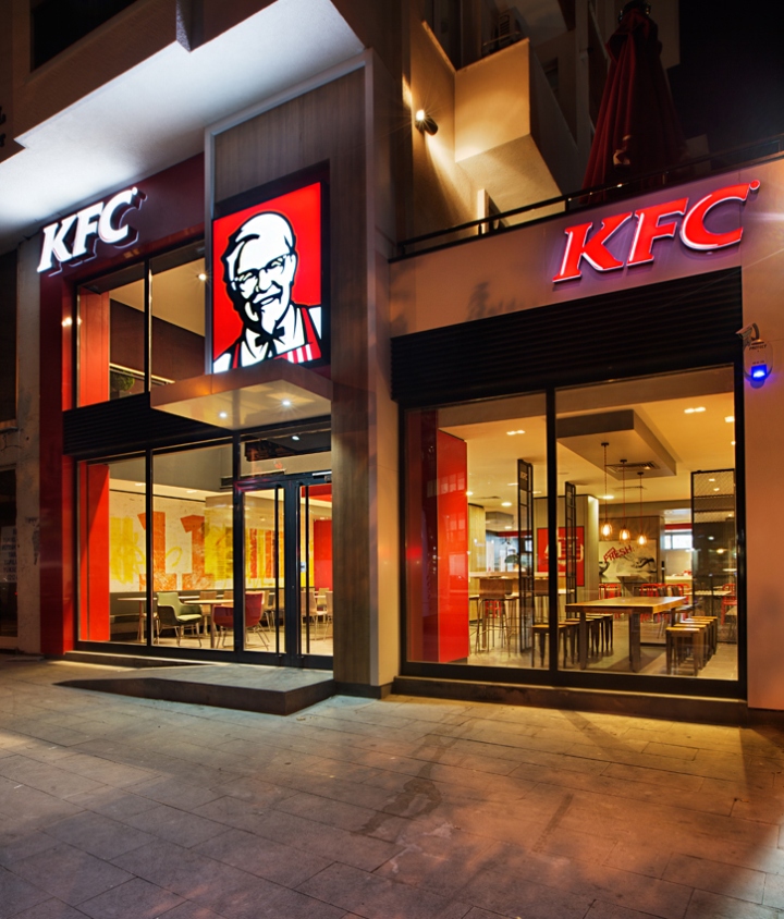 Уютный интерьер ресторана KFC
