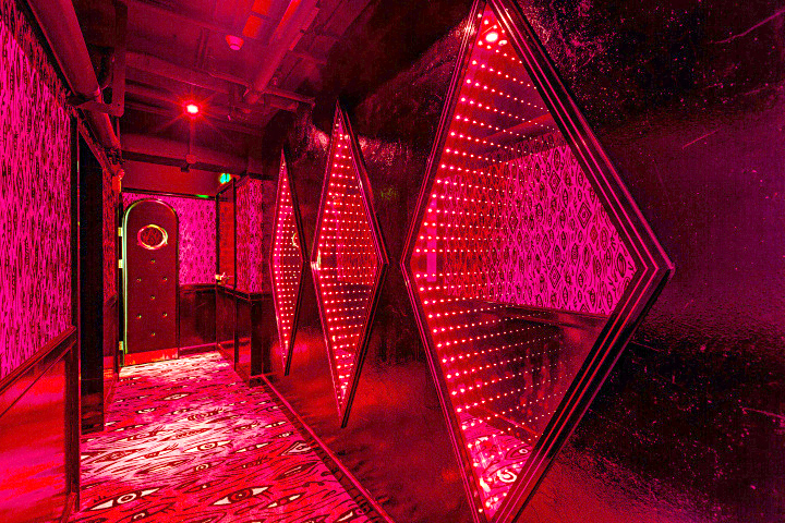 Креативный интерьер ночного клуба Le Baron nightclub в Китае