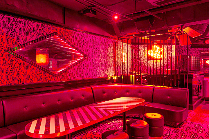 Восхитительный интерьер ночного клуба Le Baron nightclub в Китае
