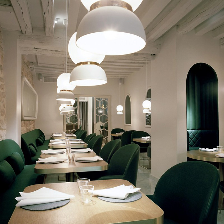 Подвесные светильники ресторана Le Sergent Recruteur