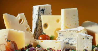 10 отличных видов сыра, которые вы должны попробовать ‒ не обделяйте вниманием знаменитые деликатесы