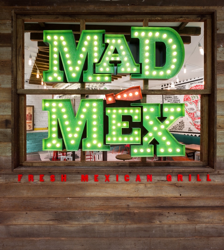 Потрясающий интерьер ресторана Mad Mex