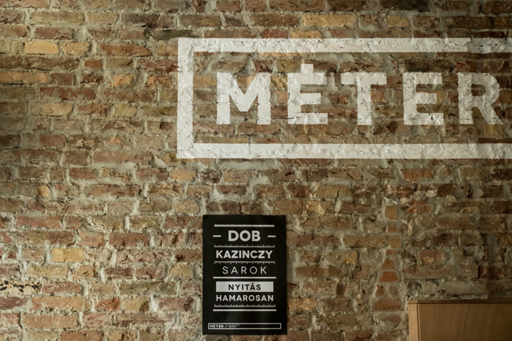 Интерьер бара Méter Bar в Будапеште