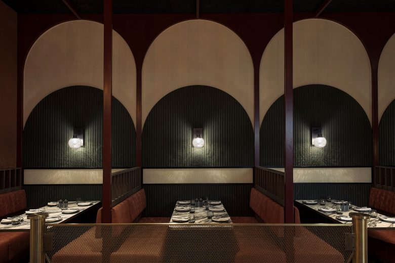 обеденный зал Jones Social в Дубае
