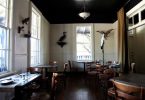 Птичья тема: оформление ресторана в небольшом городке в Калифорнии