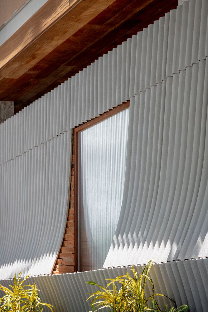 окно в стене Kunst Ayutthaya